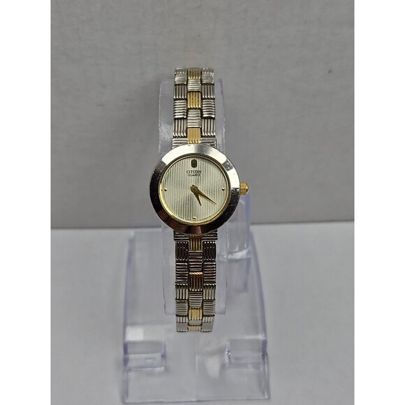 Citizen 5920 Two Tone Ladies Quartz Dress Watch Textured Silver Dial New Battery - Picture 1 of 10